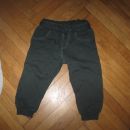 zelene športne hlače Zara vel.82, 2€