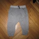 sive športne hlače Zara vel.82, 2€