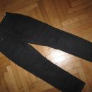 tanke črne jeans hlače Crash One z regulacijo vel.140, 3€