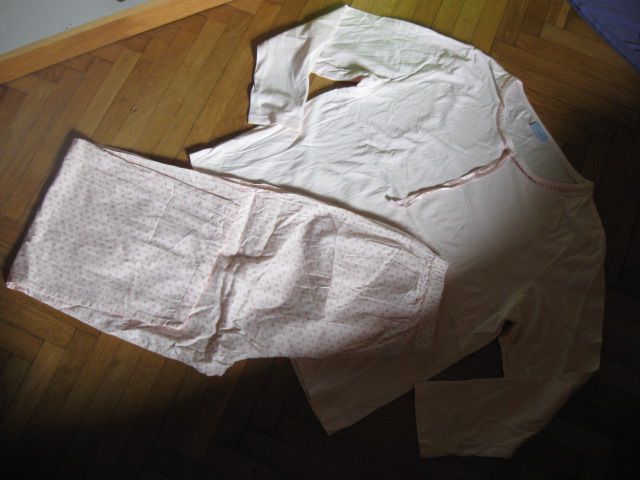 Tanka pižama marelične barve vel.40/42, 4,5€