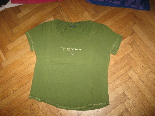 zelena majica Trussardi jeans vel.L, 2€
