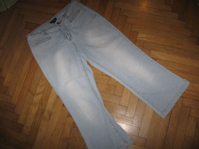 3/4 jeans hlače Miss Eighteen št.38, 4€