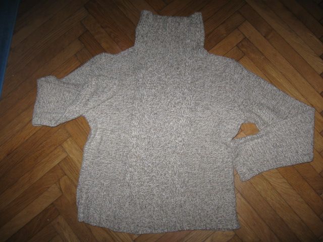 pleten pulover Crazy horse vel.M, 4,5€