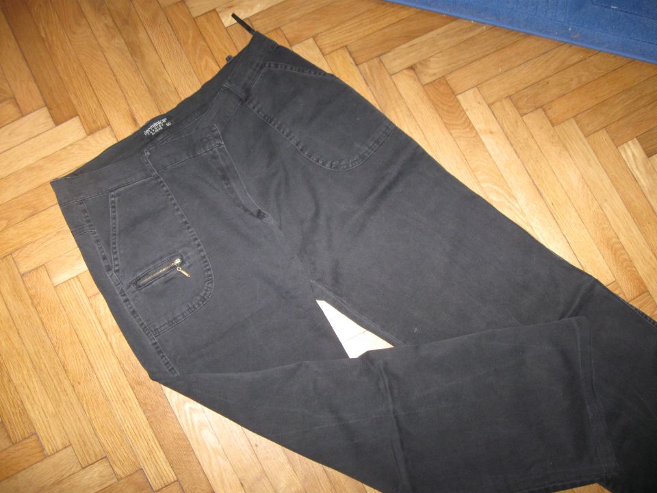 črne hlače Germanica fasion, vel.50, 3€