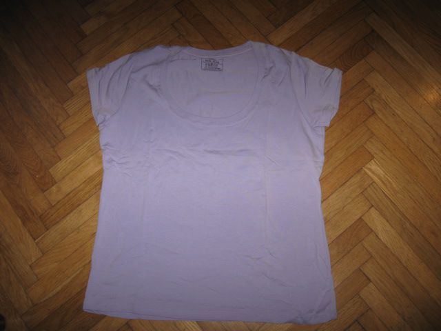 Nenošena lila majica okrogel izrez Basic vel.XXXL (št.46/48) ,3€