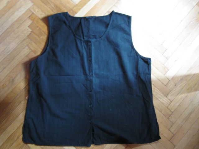 črna srajca brez rokavov Queen size vel.XXL (št.48/50), 2,5€