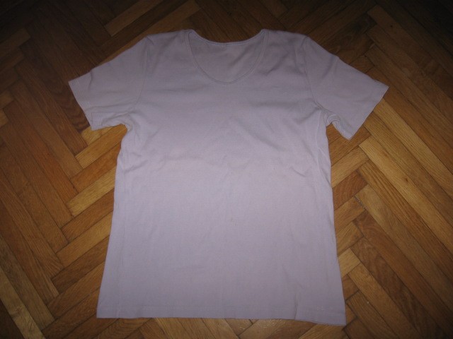 Roza majica št.52, 3€