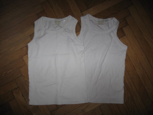 Beli spodnji majici Zara vel.116, 1,5€ kpl