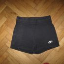 kratke hlače Nike vel.128/140, 3€