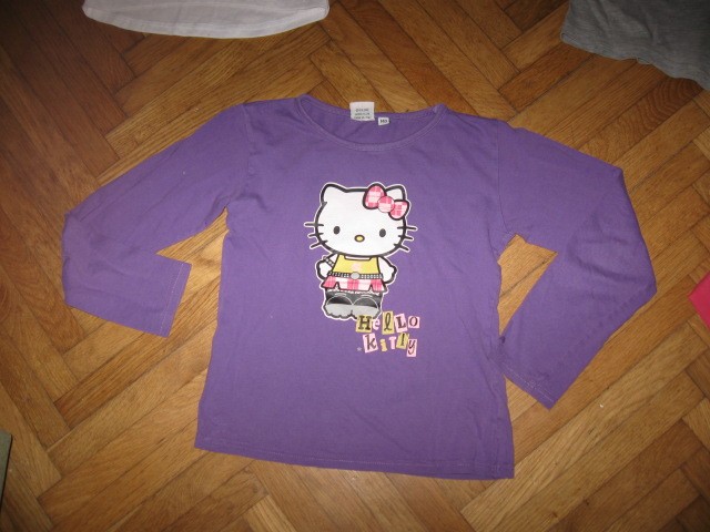 Majica Hello Kitty vel.134, 2€