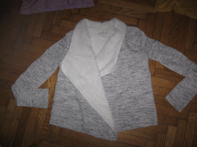 Jopica na preklop H&M vel.146-152, 3€