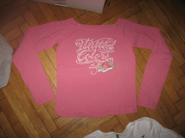 roza majica vel.146-152, 1€