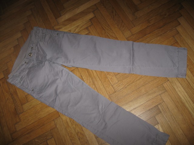 športne sive hlače Zara kids vel.152, 5€