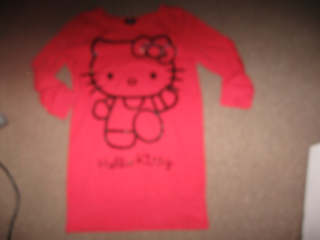 daljši pulover H&M Hello Kitty vel.158/164, 3,5€