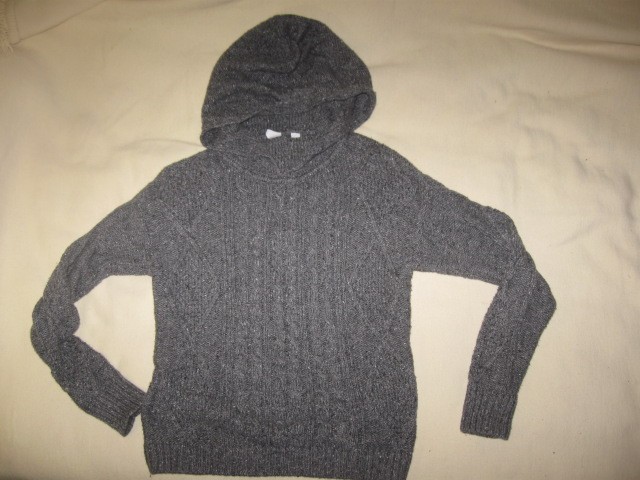 siv kapucar Gap vel.XXL (ustreza vel.164), 5€