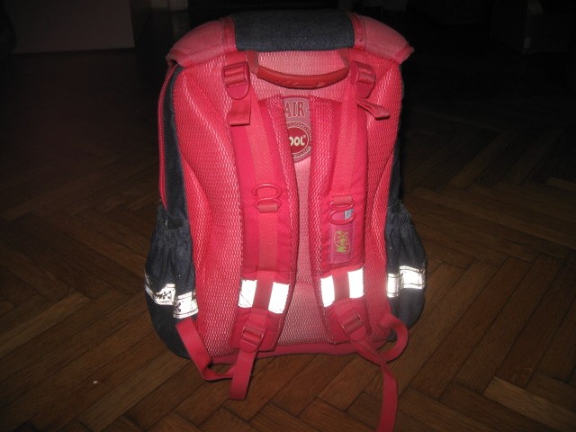 šolske torbe in razni nahrbtniki - foto povečava