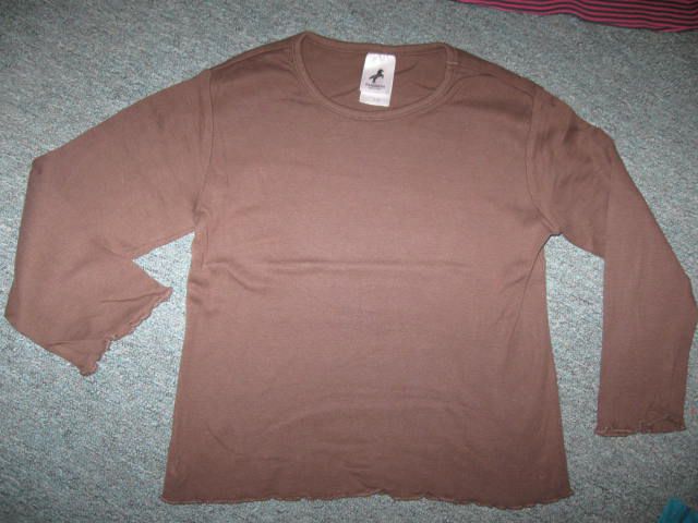 rjava majica C&A, vel.116, 2€