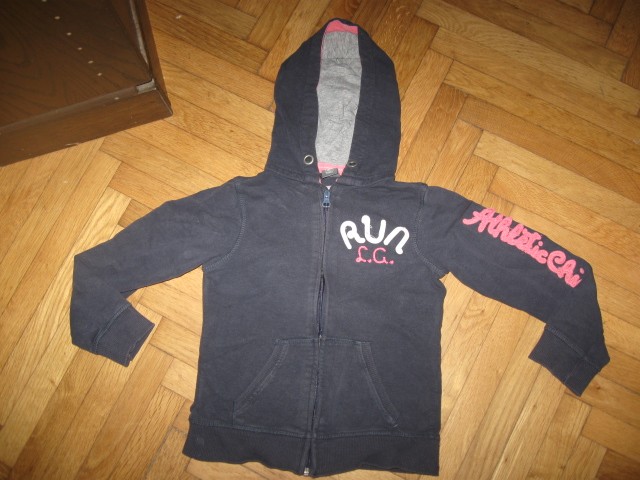 Jopica Zara kids vel.118, 2€