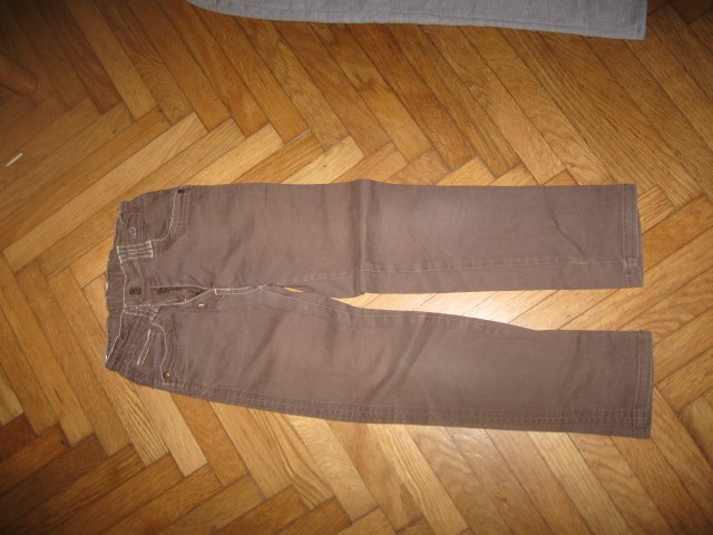 Jeans hlače NKD vel.116, 2€