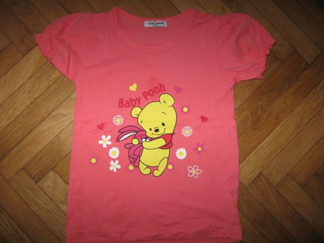Nova, nerbljena majica Winie the Pooh, vel.120, 3€