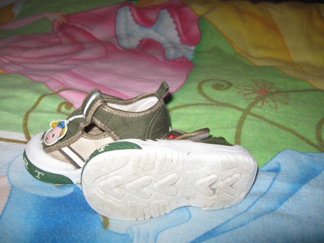 Supegice (platneni čevlji) Pami, št.20, 2,5€