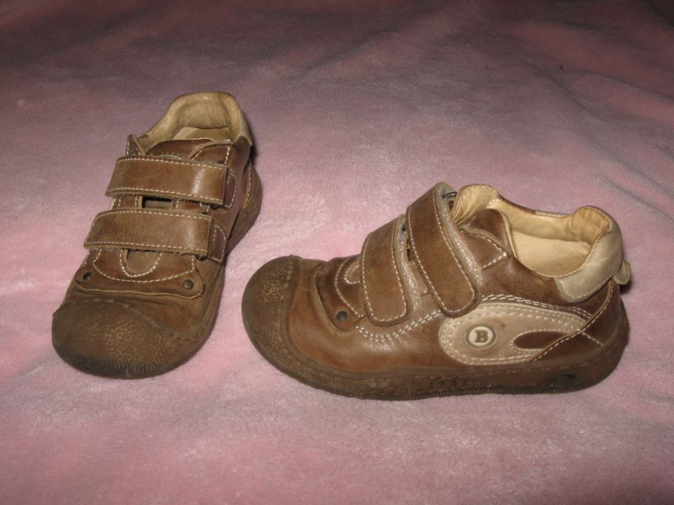 prehodni čevlji Ciciban za fanta, št.24, 5€