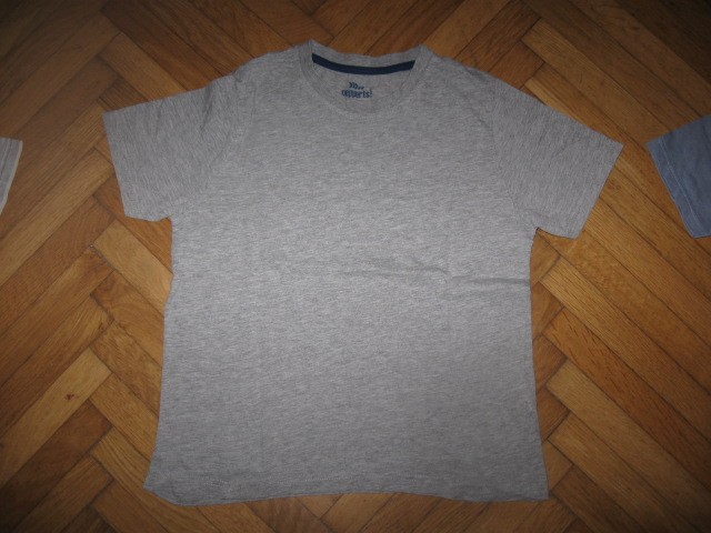 Siva majica Pepperts vel.134/140, 1,5€