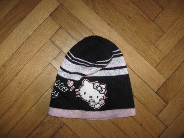 Topla zimska kapa Hello Kitty, 54cm obseg (4-6let)