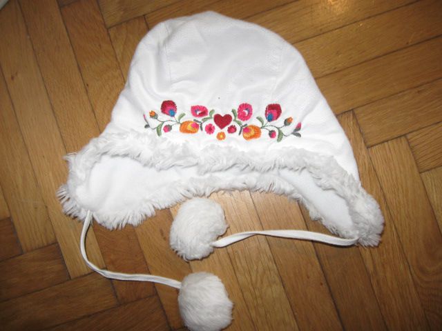 topla podložena kapa H&M, vel.86 (lahko do 3-4 let), 3€