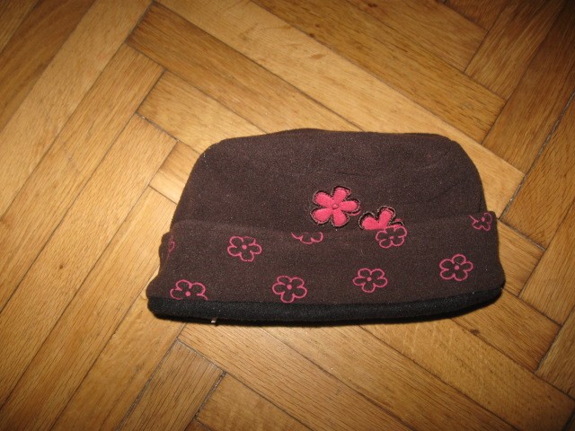 Rjav zimski klobuk za 4-6 let, 2,5€