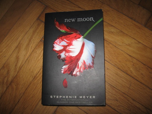 Stephenie Meyer: New Moon (v angleščini), 5€