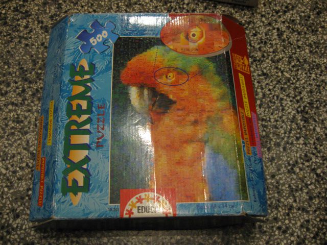 Extreme puzzle, motiv papige, 500 kosov, 4€