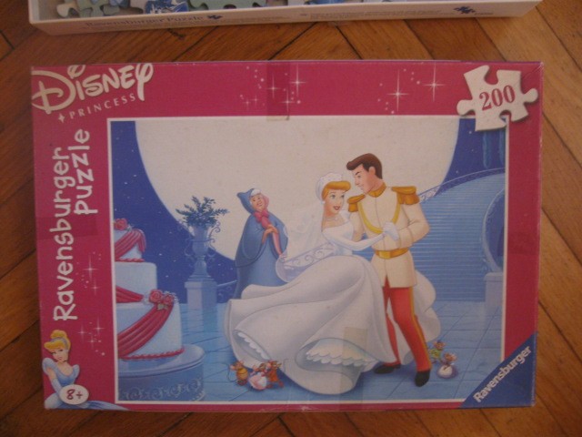 Sestavljanka/puzzle Ravensburger Disney princess, 8+ let, 200kos, 5€