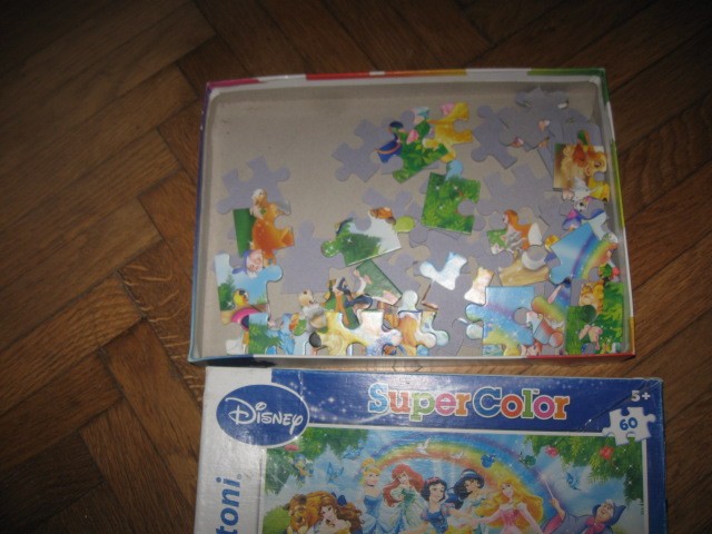 Sestavljanke/puzzle in družabne igre - foto povečava