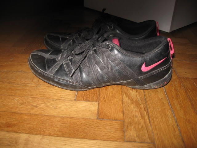 športni čevlji Nike air št.40, 8€