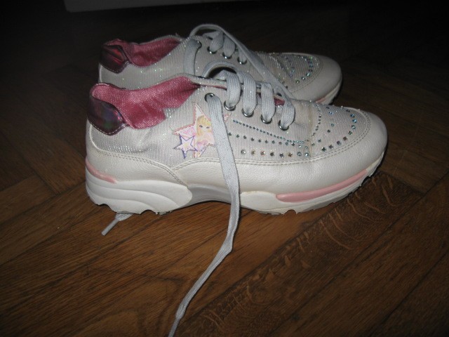 Superge Winx št.34, 6€