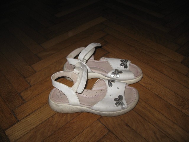 Beli sandali Ciciban št.32, 5€