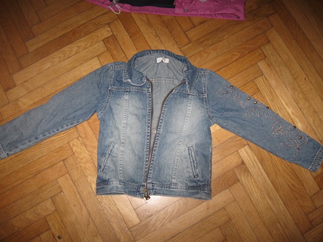 Jeans jakna Oviesse girls vel.116/122, 4€