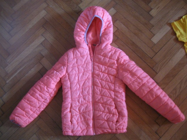 Bunda Little kids vel.134, 10€