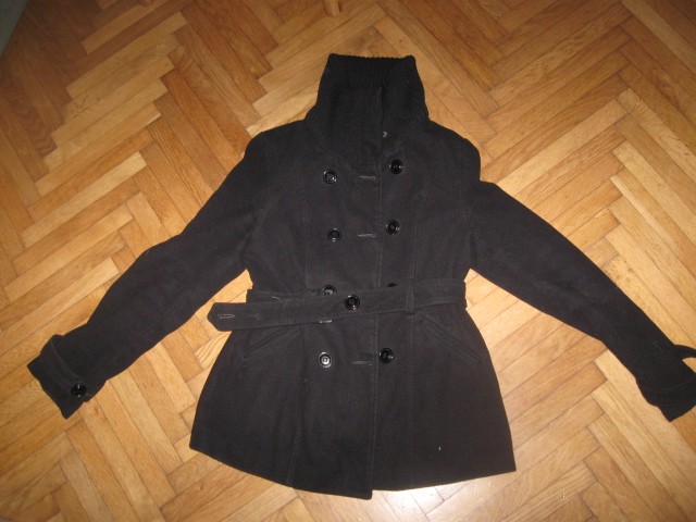 topla daljša jakna Amisu št.40, 15€