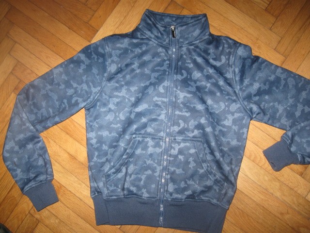 Prehodna modra jakna Twoway vel.M, 10€