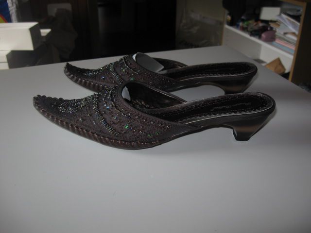 čevlji orientalskega videza, nenošeni št.38, 8€, nova cena 6€