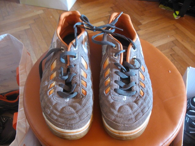 Športni čevlji Joma št.42, 10€