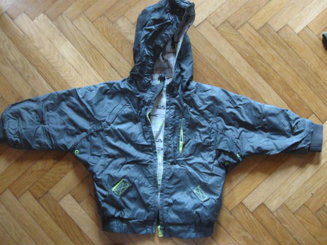 Temno siva podložena jakna Okaidi vel.94, 6€
