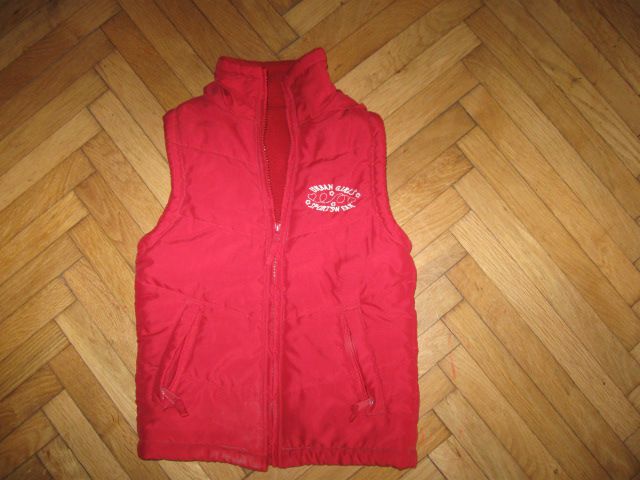 Zimski brezrokavnik Urban girls, vel.110, 5€