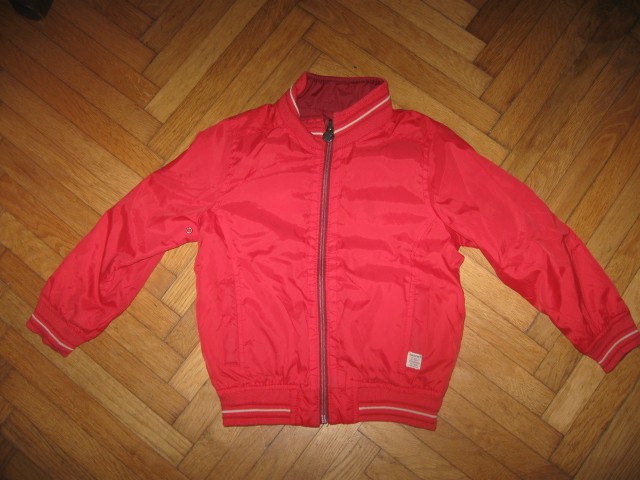 Dvostranska prehodna jakna Zara vel.116, 7€