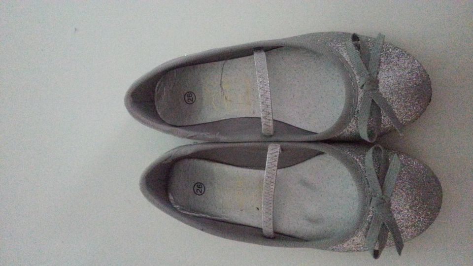 srebrni čevlji h&m