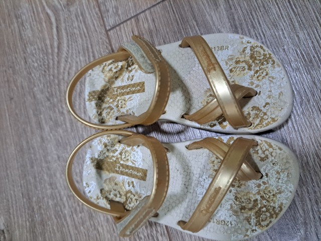 Sandali za puncke ipanema - foto