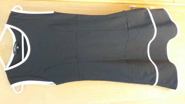 Crna obleka amisu