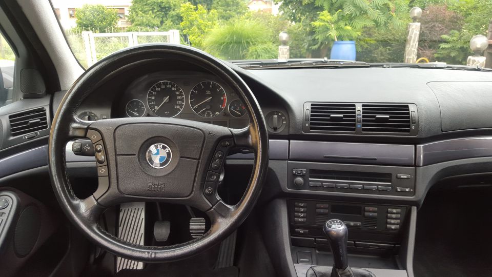 BMW 540i - foto povečava